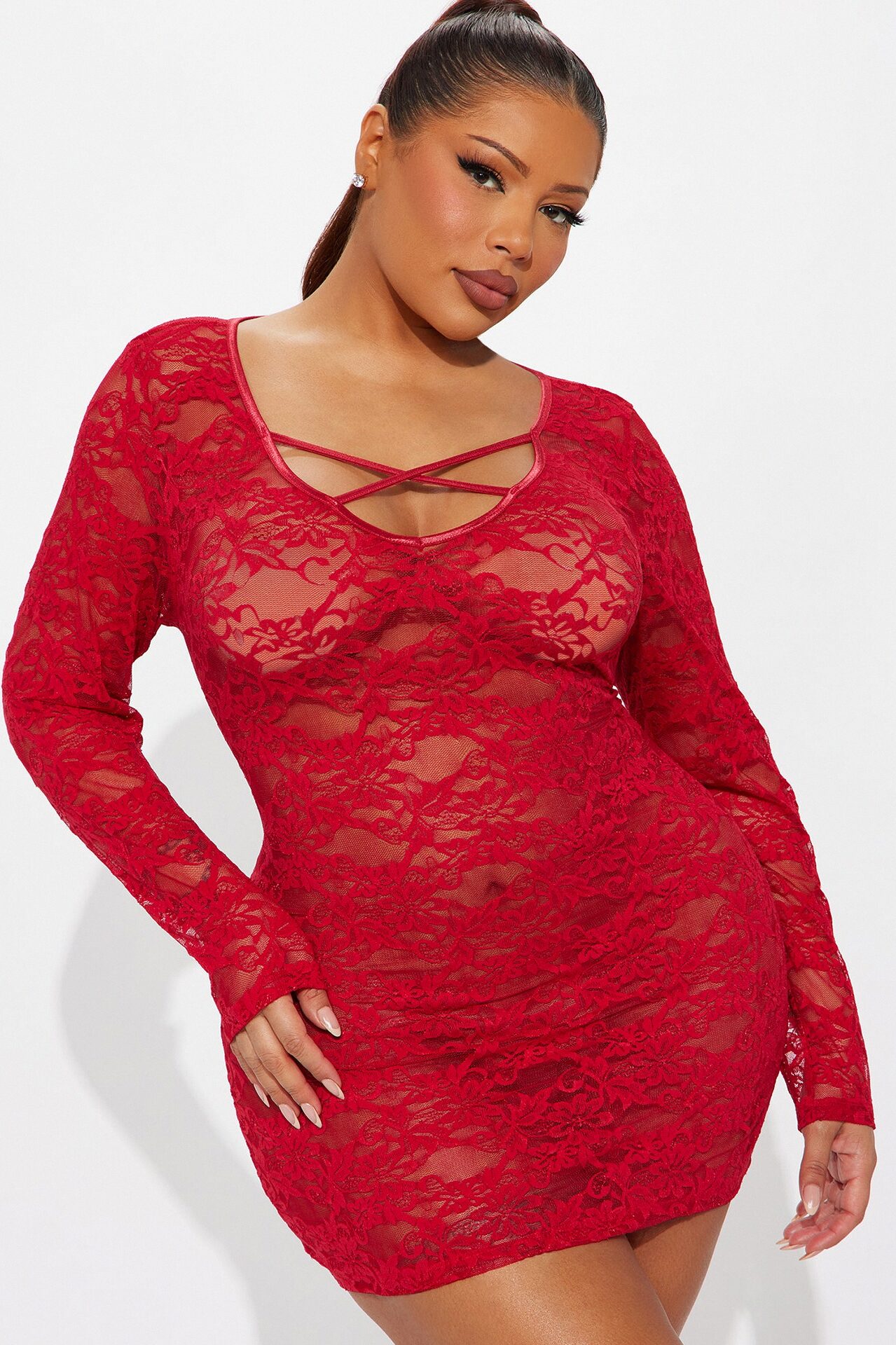 Lynn Scoop Neck Long Sleeve Lace Chemise - Red