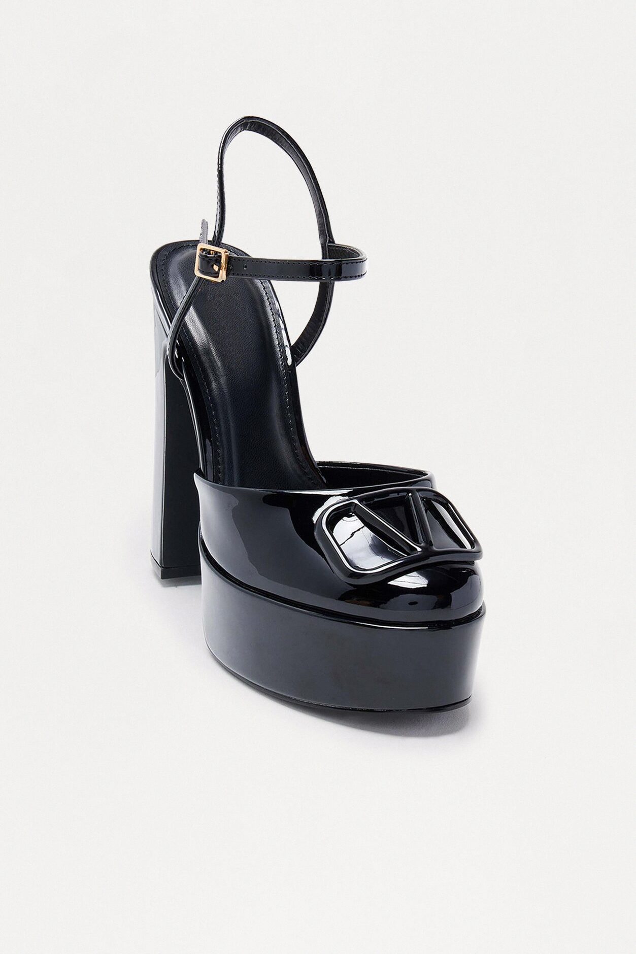 Bayley Hardware Platform Pumps - Black