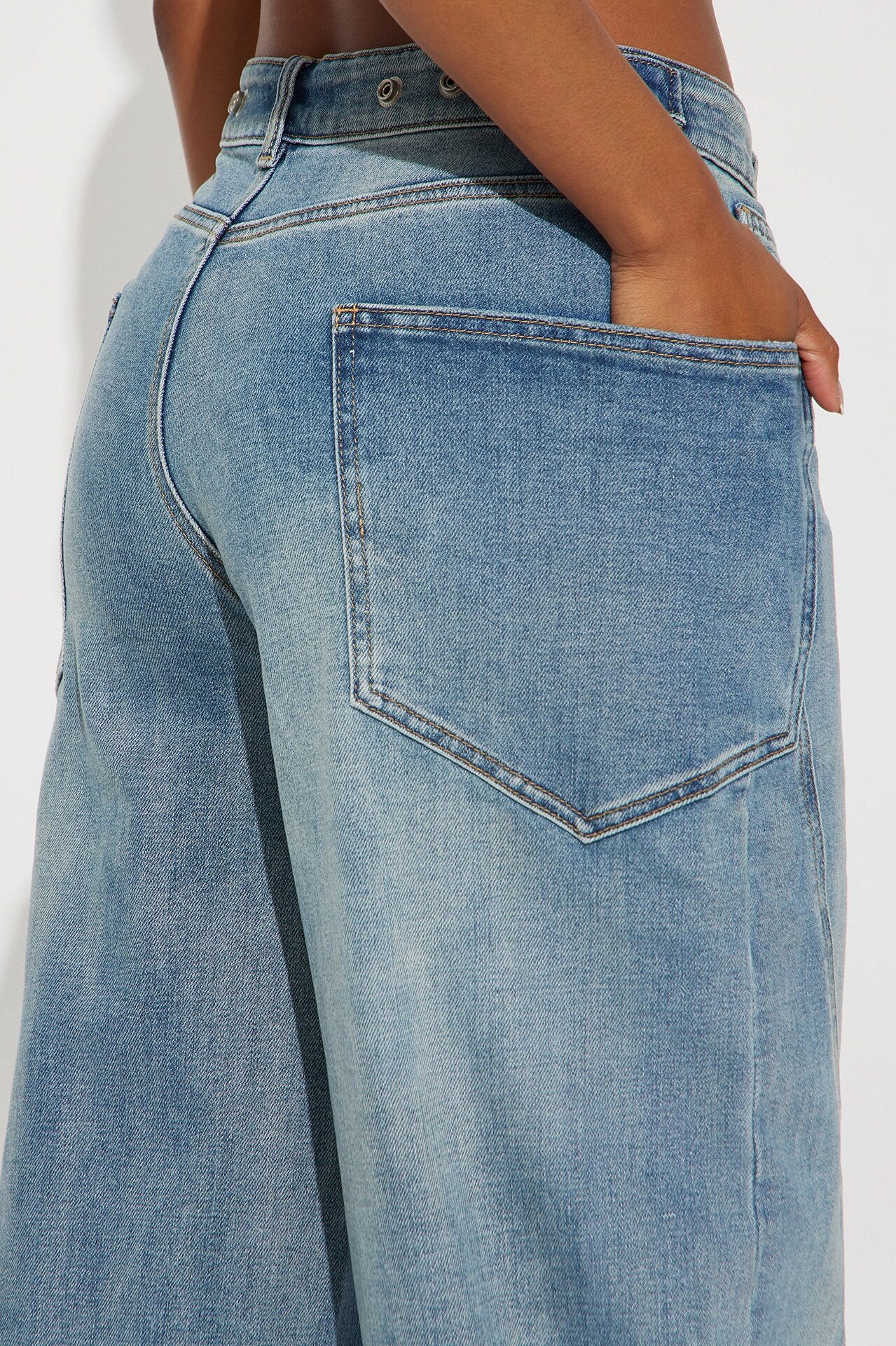 Taking Space Baggy Jeans - Light Wash