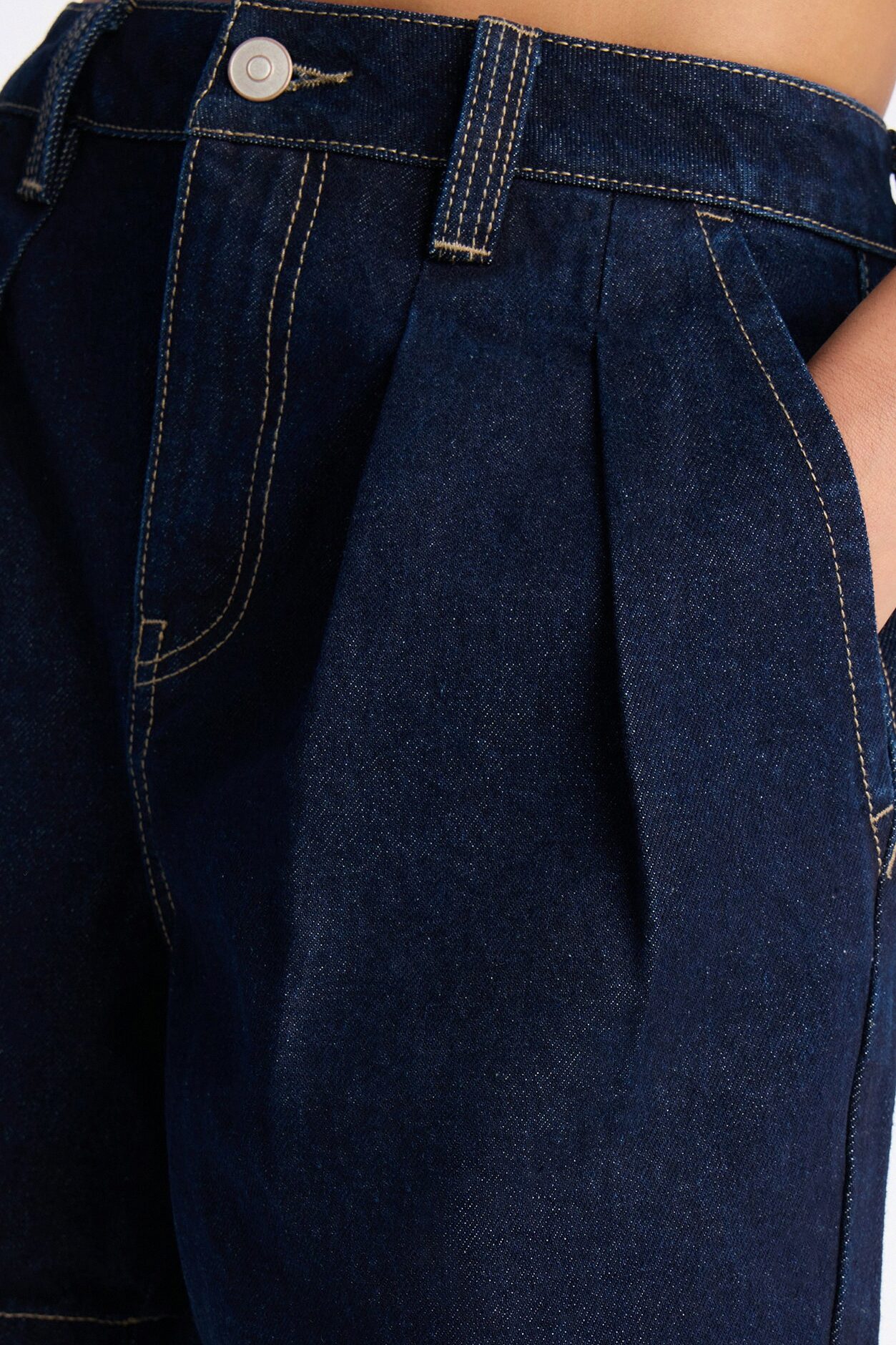 Night Borough Pleated Denim Shorts - Dark Wash