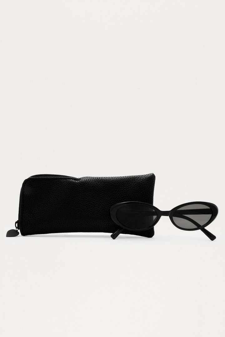 Plum Sunglasses - Black