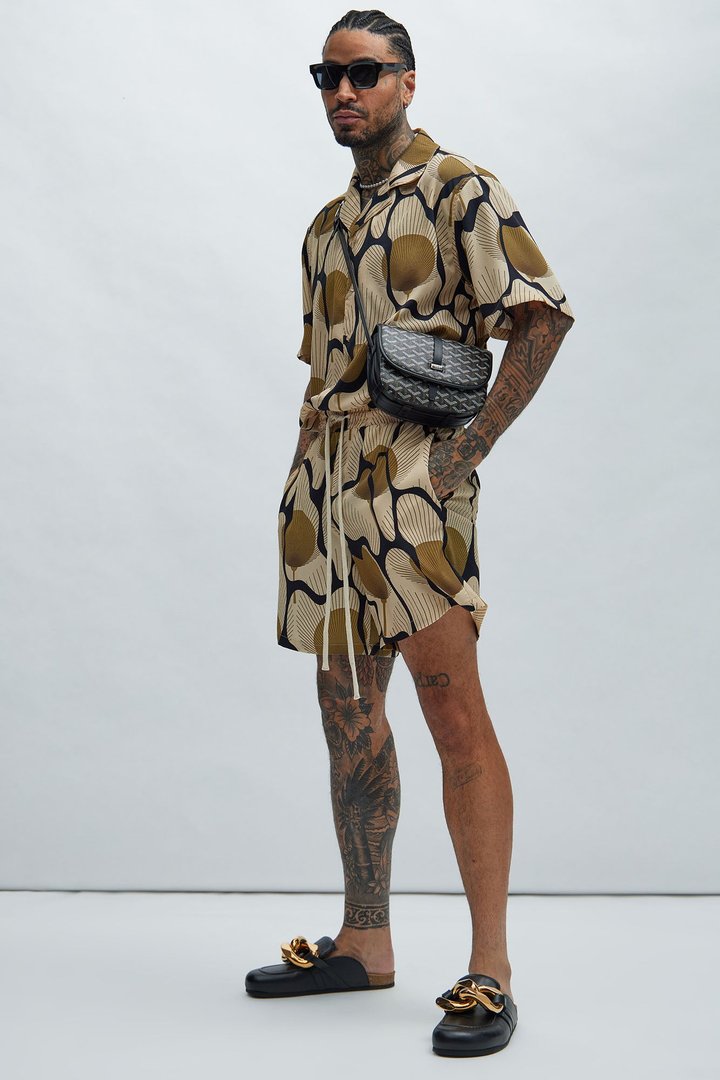 Sahara Textured Warmup Shorts - Tan/Multi