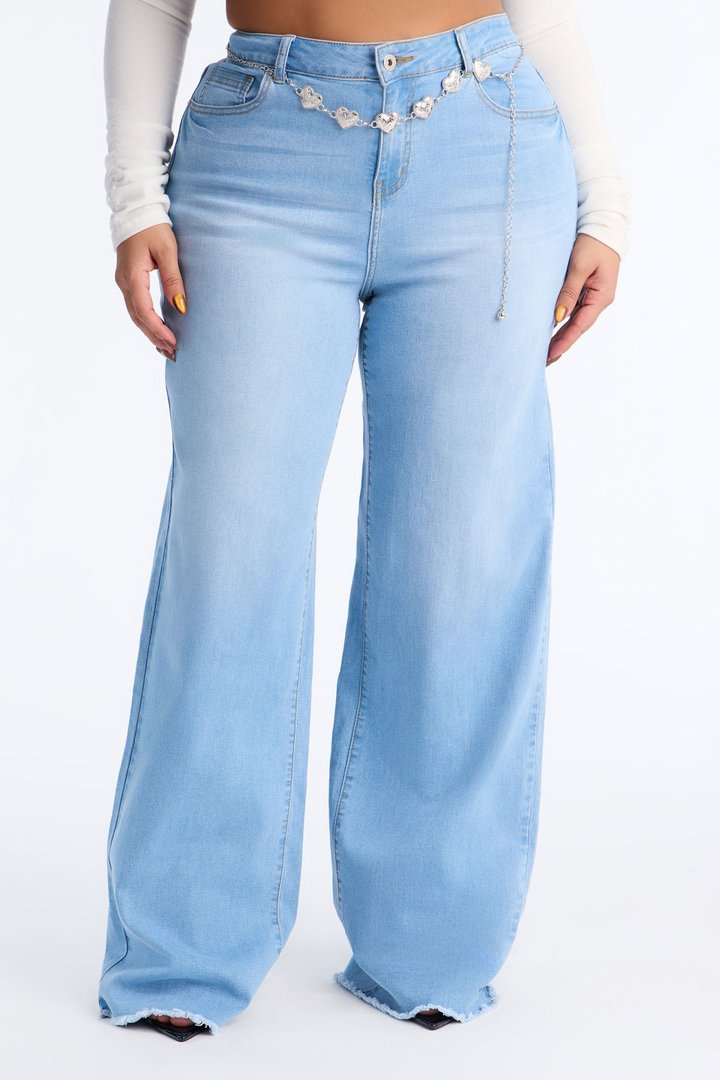 Stole My Heart Belted Soft Stretch Wide Leg Jeans - Light Wash