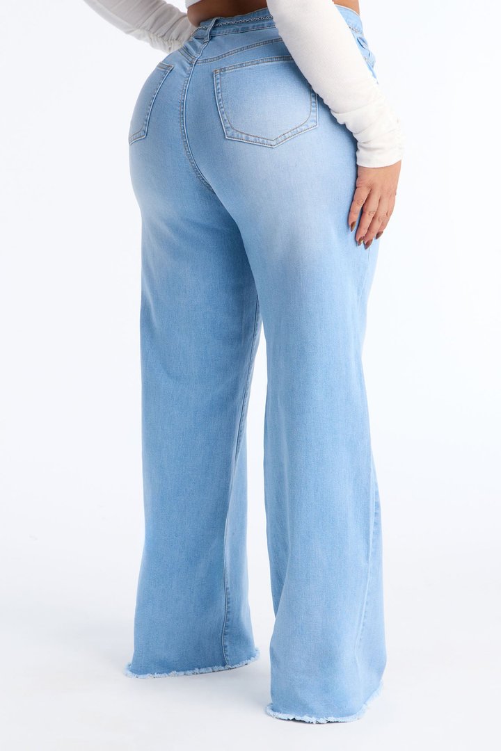 Stole My Heart Belted Soft Stretch Wide Leg Jeans - Light Wash