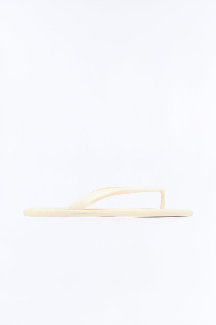 Grounded Tabi Flip Flops - Beige