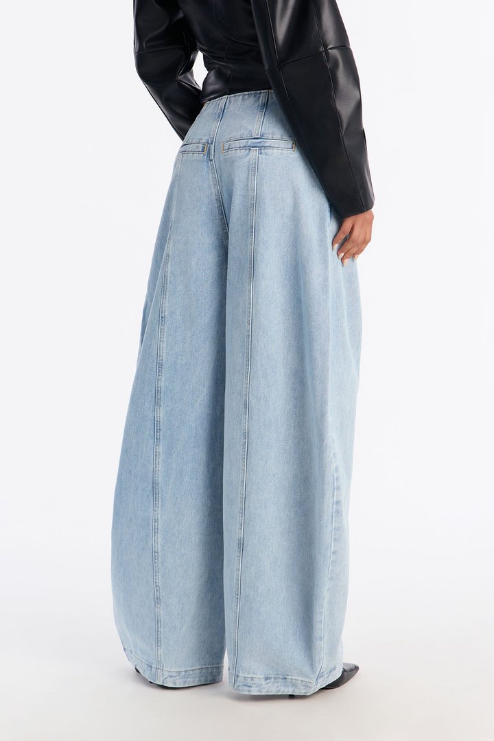 Over The Clouds Balloon Jeans - Light Wash