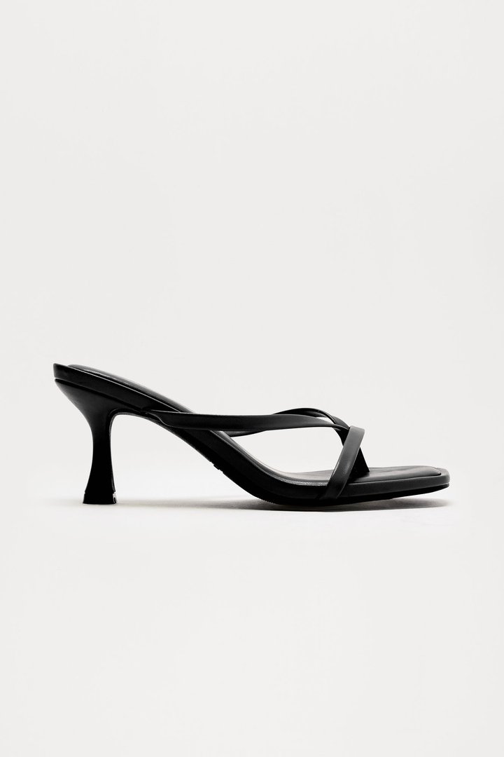 Panama Thong Mules - Black/Black