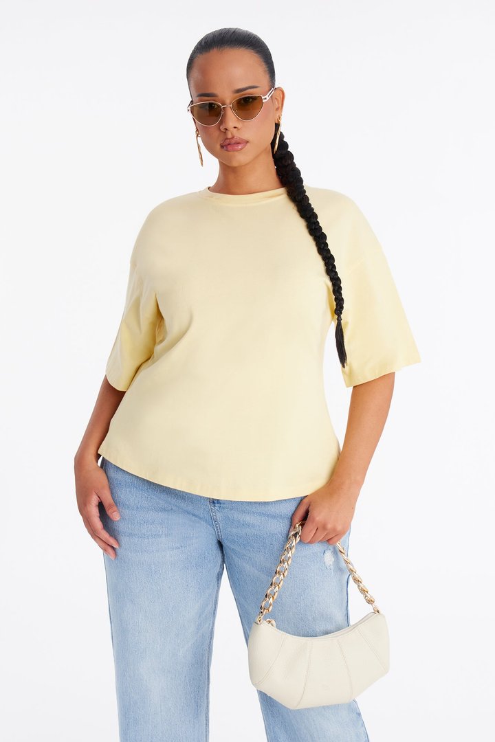 Jayden Fitted T-Shirt - Butter Yellow