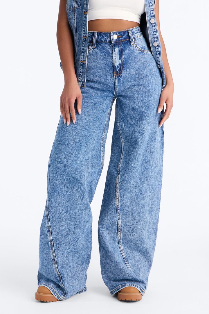 Sorbonne Loose Denim Jeans - Medium Wash