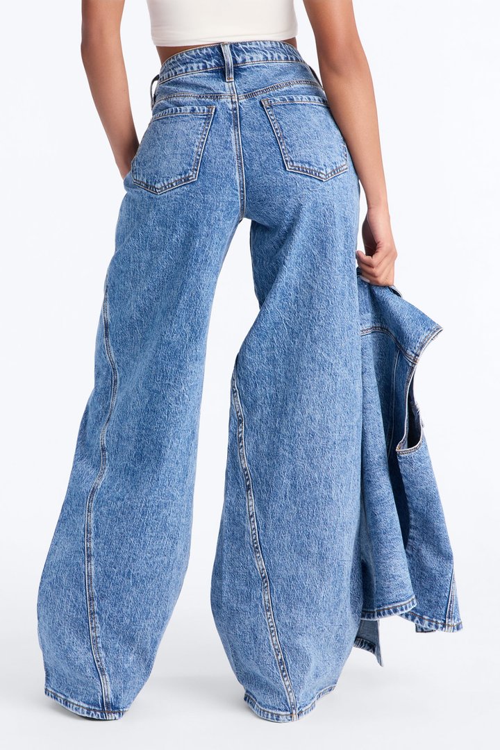 Sorbonne Loose Denim Jeans - Medium Wash