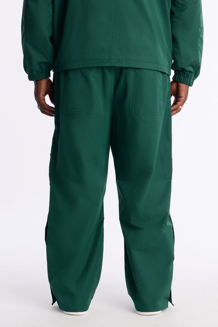 Straight Button Detailed Contrast Panel Pant - Green