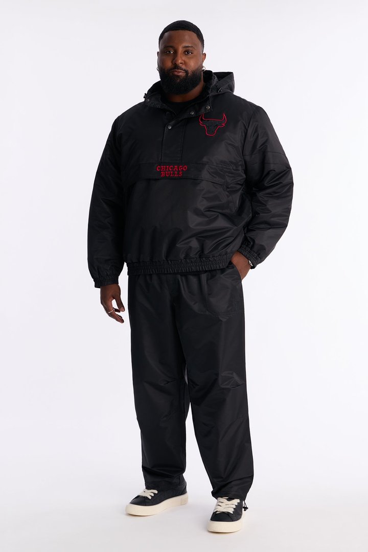 Bulls Black Out Pant - Black