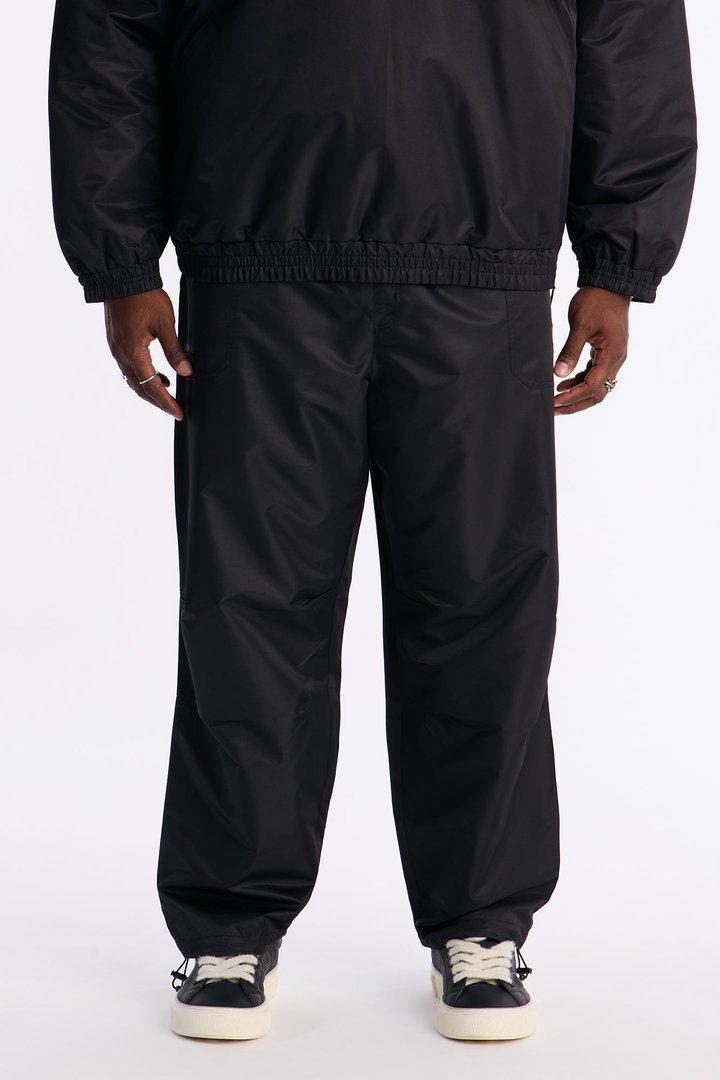 Bulls Black Out Pant - Black