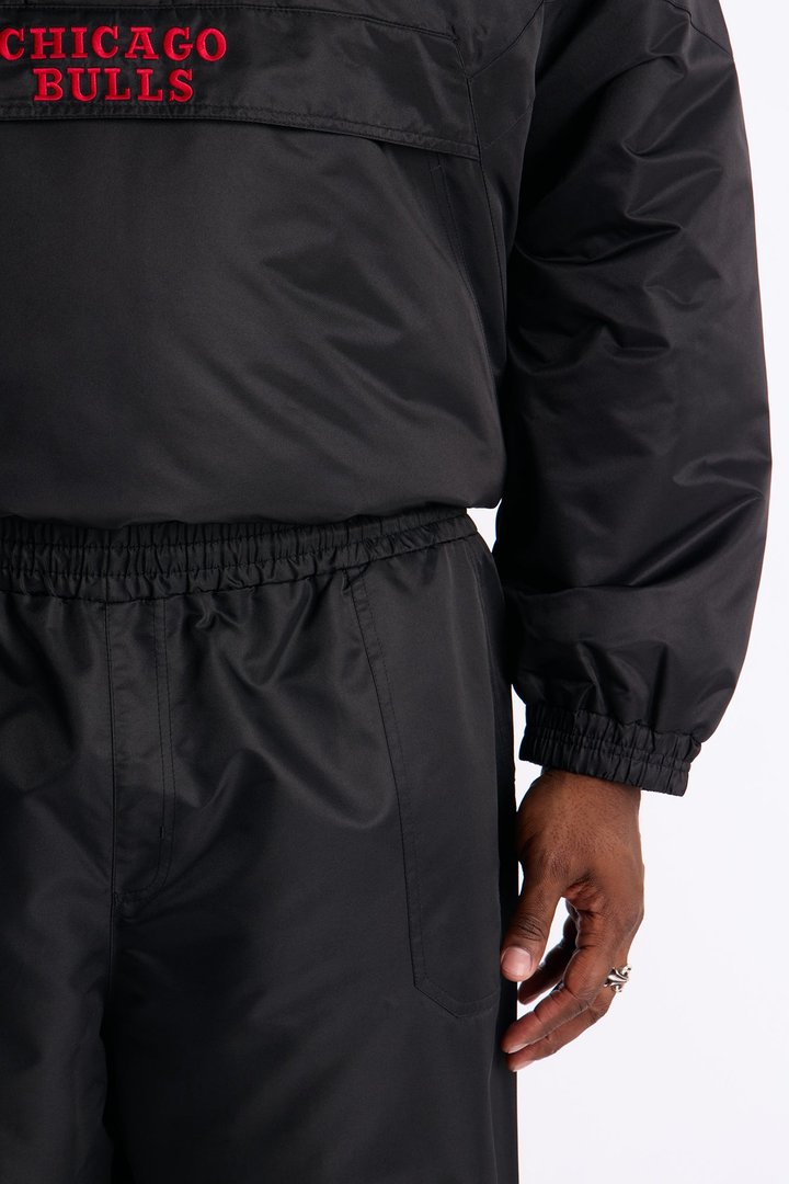 Bulls Black Out Pant - Black