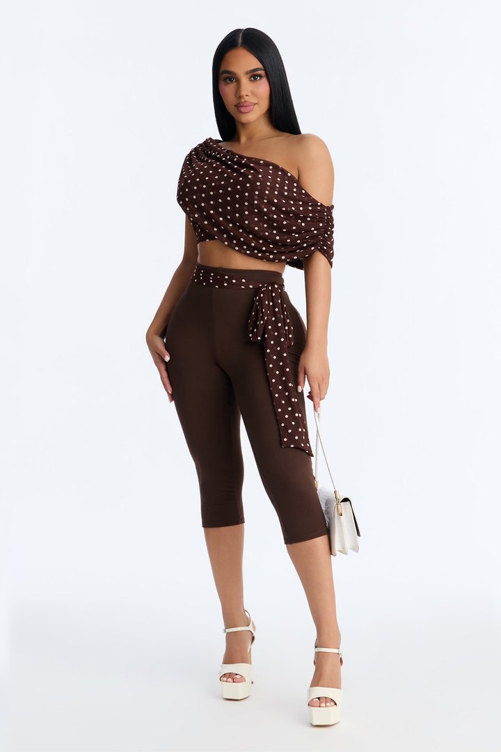 Bailey Off Shoulder Polka Dot Capri Set - Brown/combo