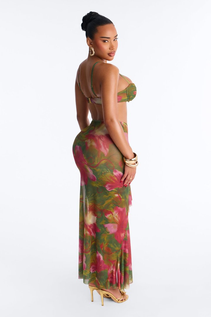 Tantalizing Tropics Bikini And Sarong - Green/combo