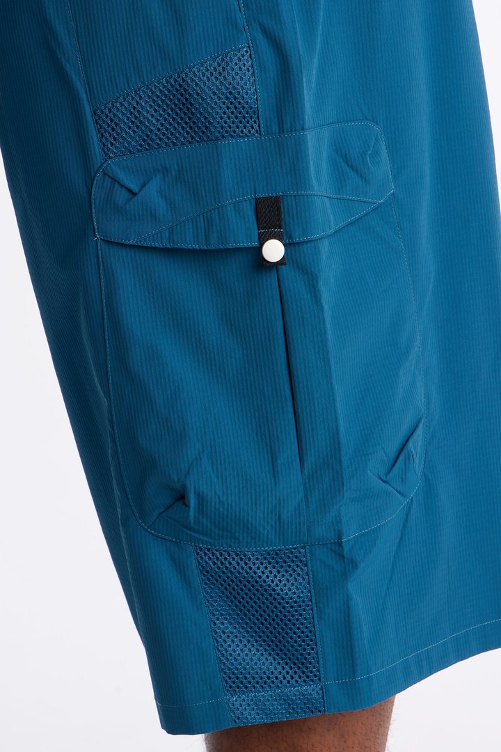 Relaxed Thirty Degree Mesh Outlay Tech Short - Blue