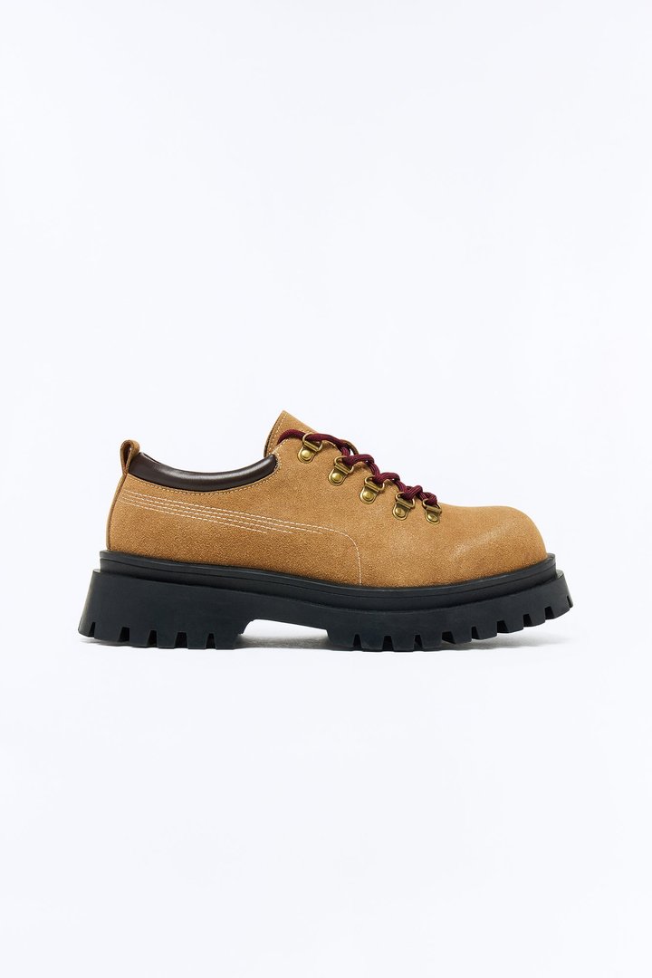 Hiking Style Faux Suede Chunky Low Top Lace Up Oxford Shoes - Taupe