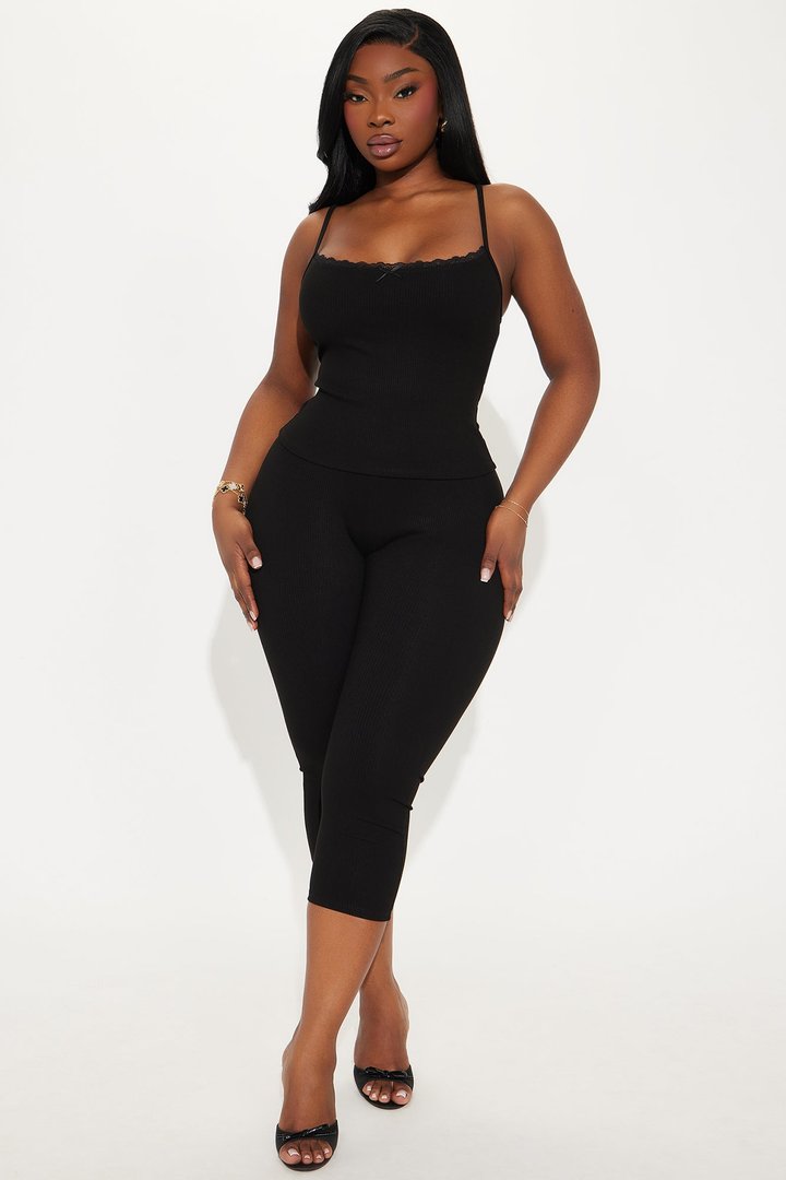 Stirling Snatched Capri Pant Set - Black