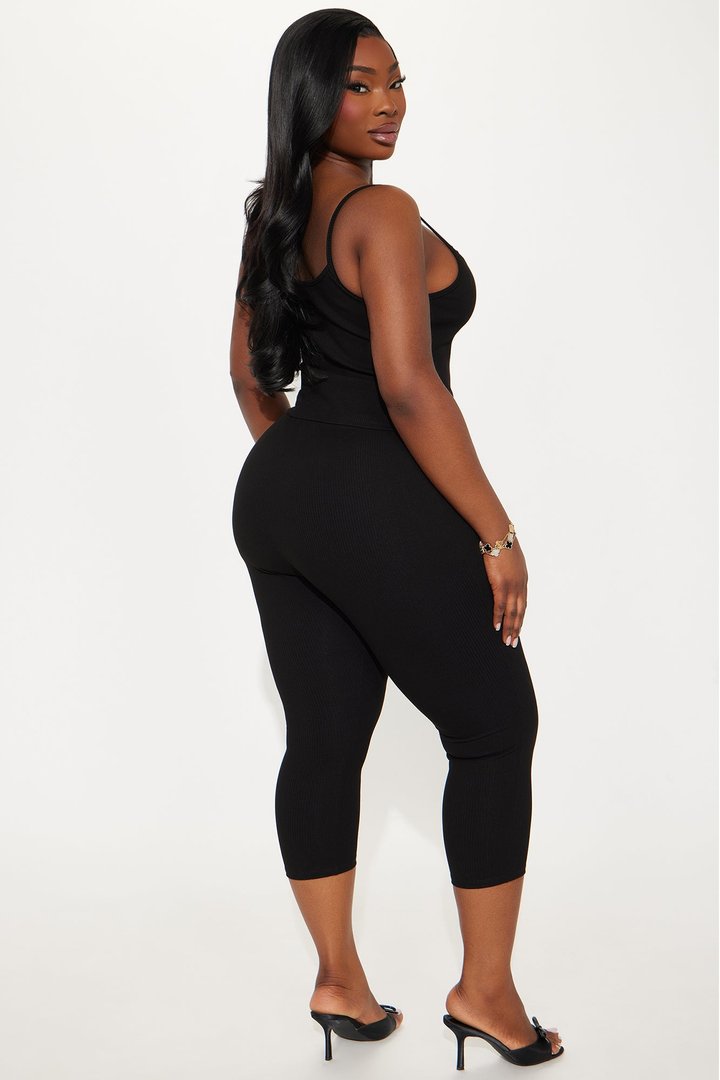 Stirling Snatched Capri Pant Set - Black