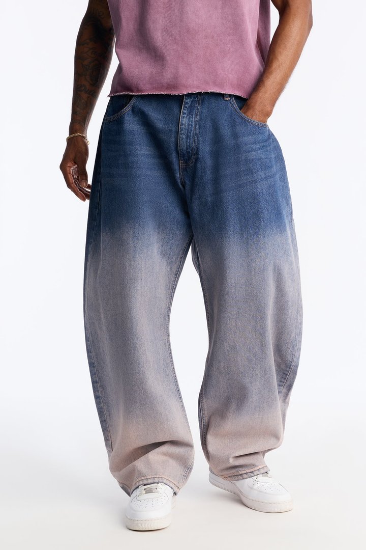 Barrel Into Me Ombre Jean - Medium Blue Wash