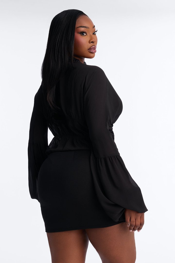 Let Them Stare Ruched Top - Black