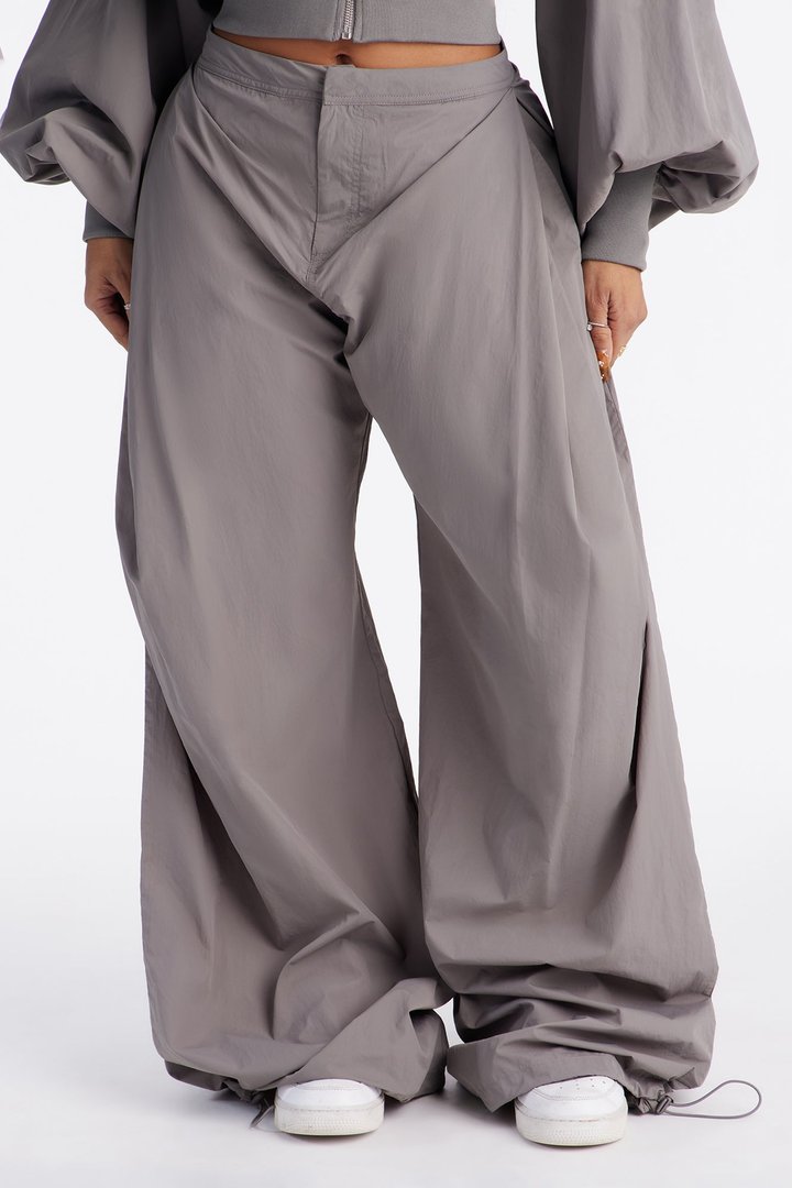 Do Not Disturb Mode Windbreaker Jogger - Grey