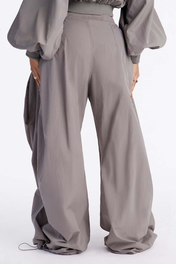 Do Not Disturb Mode Windbreaker Jogger - Grey