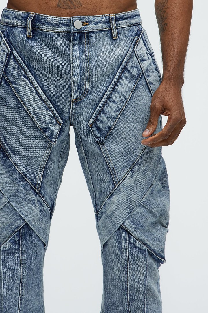 Arlong Paneled Stacked Slim Flare Jeans - Light Wash