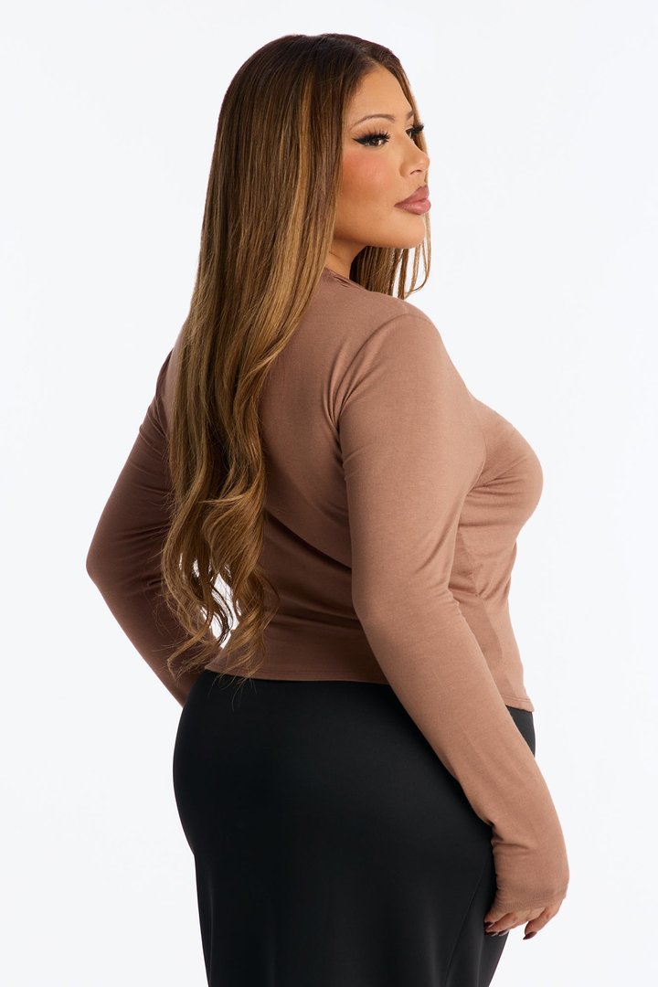 Soft Focus Ruched Long Sleeve Top - Mocha