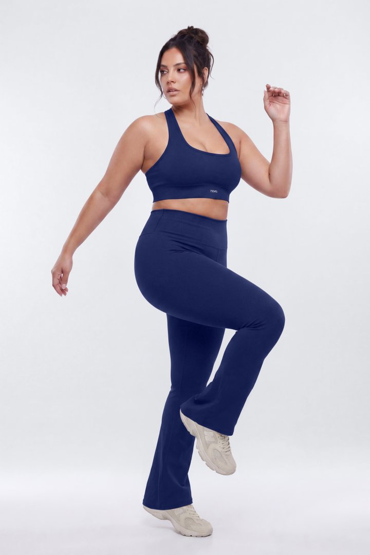 SeamlessLift™ Halter Sports Bra - Navy