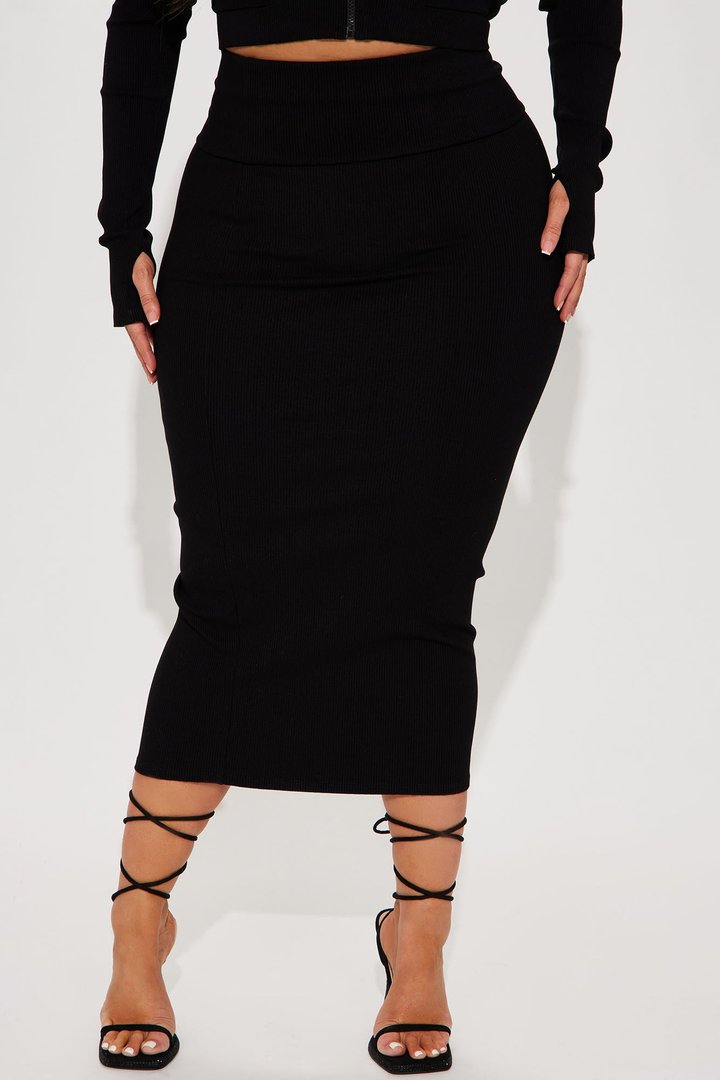 Makena Snatched Maxi Skirt - Black