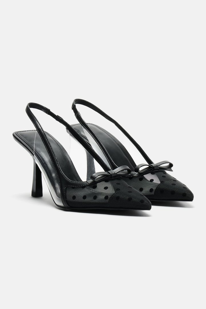 All Pretty Pumps - Black