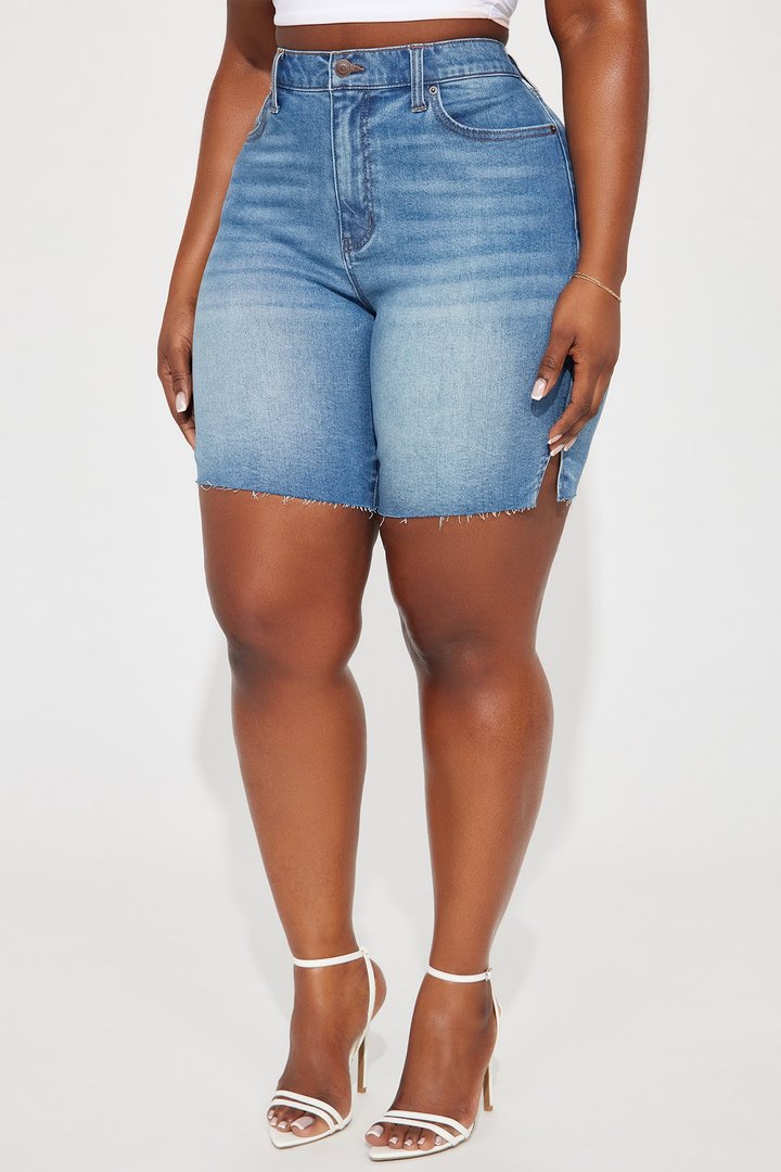 Everything's Good Super Stretch Denim Bermudas - Medium Blue Wash