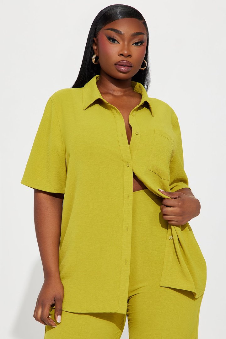 Makenzie Short Sleeve Pant Set - Chartreuse