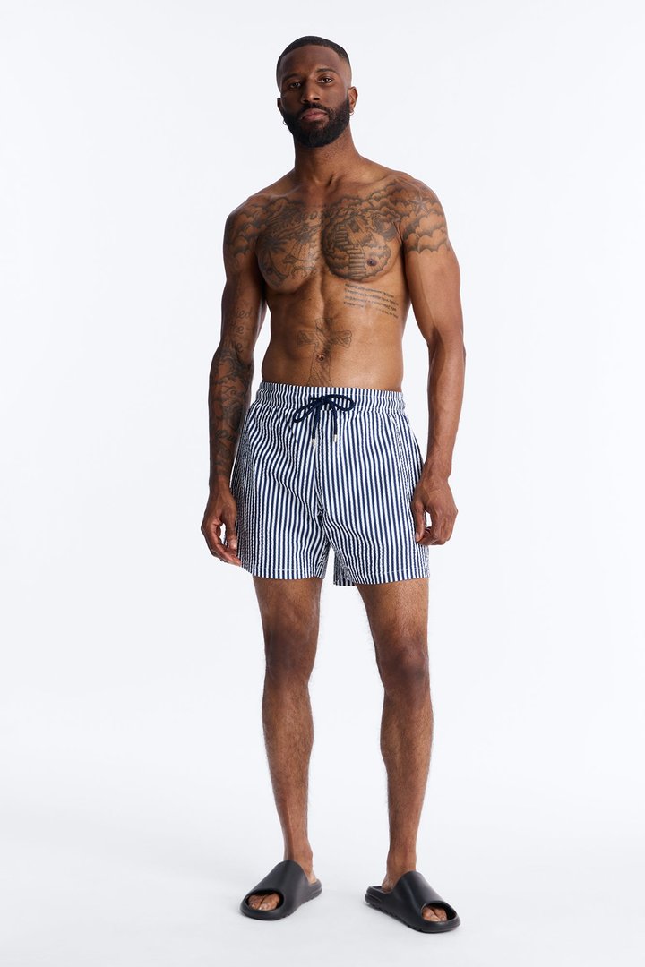 Striped Resort Seersucker Swim Trunk 6″ - Navy