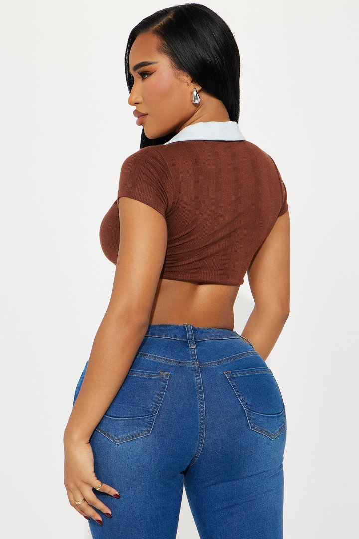 Sabrina Cropped Polo - Chocolate/Combo