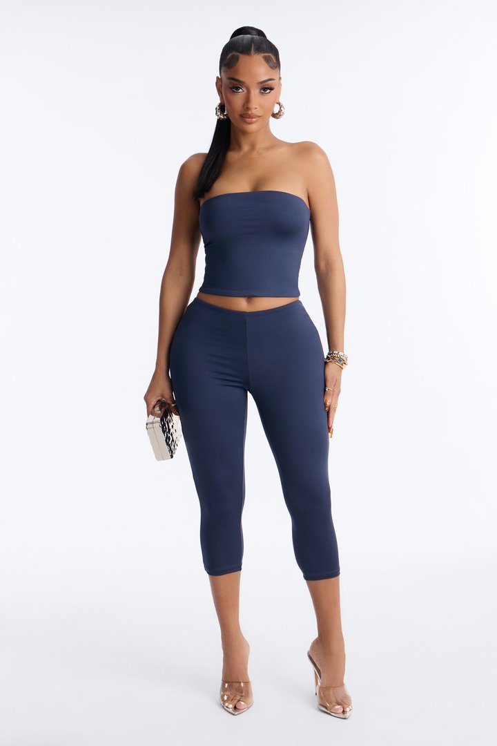 Contour Double Lined Capri Pant - Navy