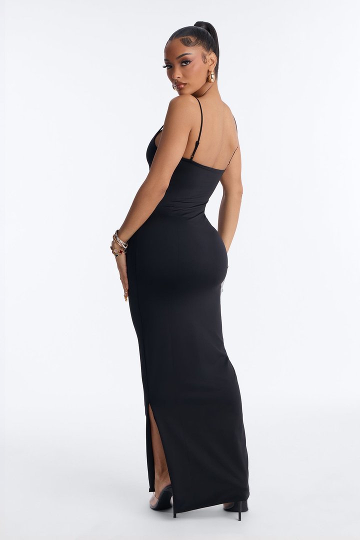 Contour Double Lined Scoop Neck Spaghetti Strap Maxi Dress - Black