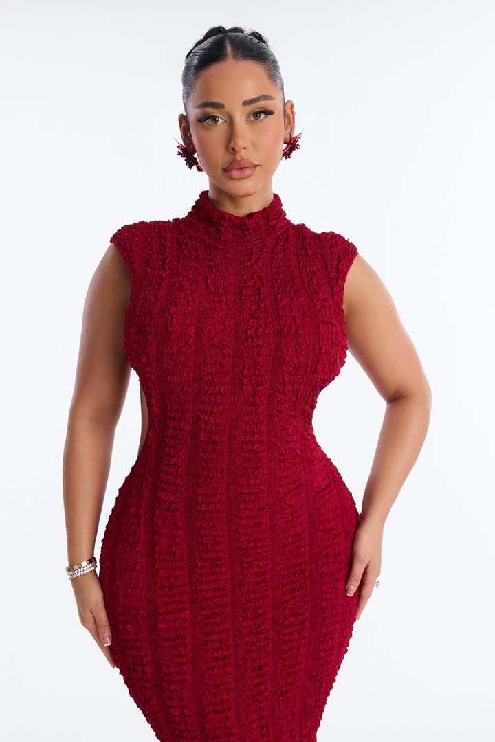 Amaya Backless Textured Midi Dress - Wine