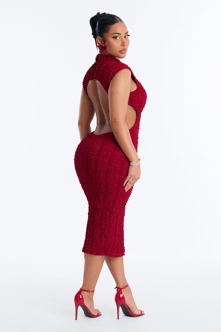 Amaya Backless Textured Midi Dress - Wine