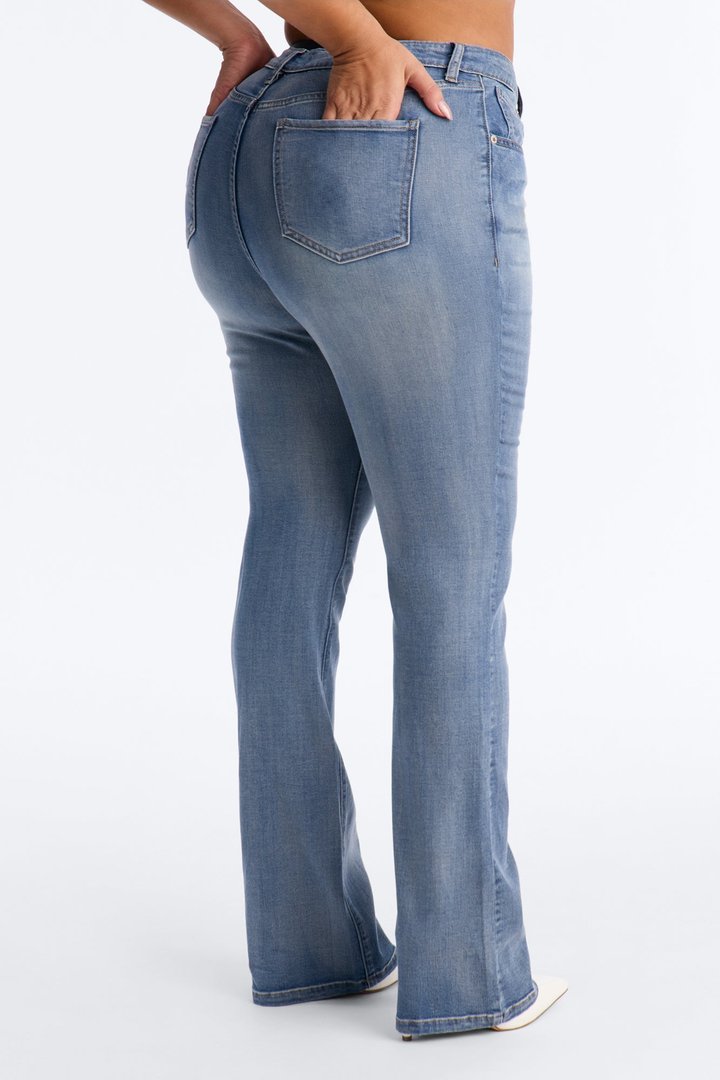 Santa Rosa Soft Stretch High Rise Bootcut Jeans - Light Wash