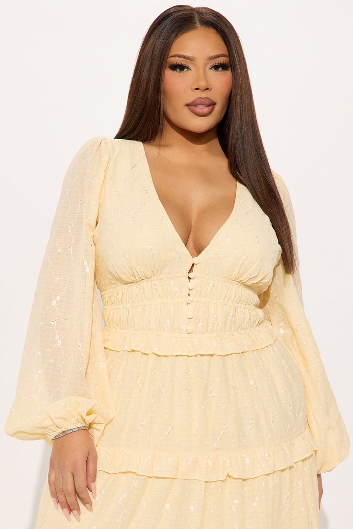 Sophia Eyelet Maxi Dress - Butter Yellow