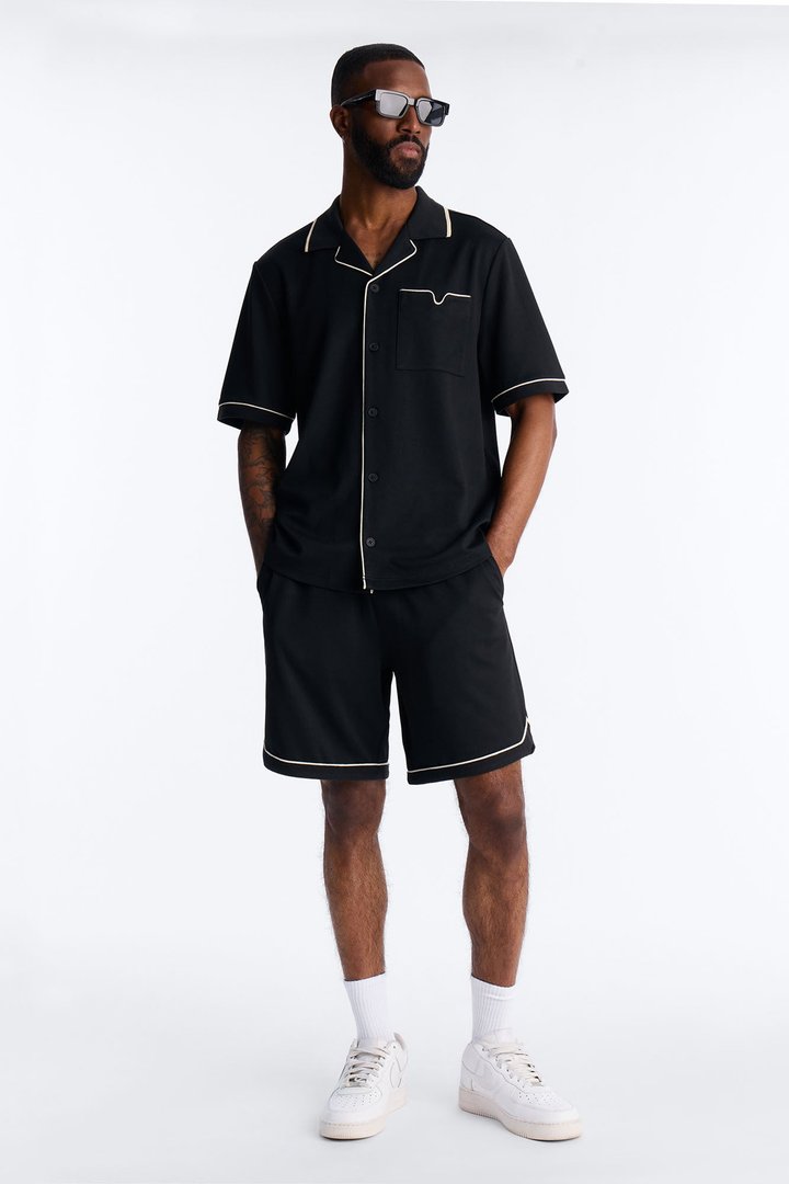 Relaxed Noir Shorts - Black