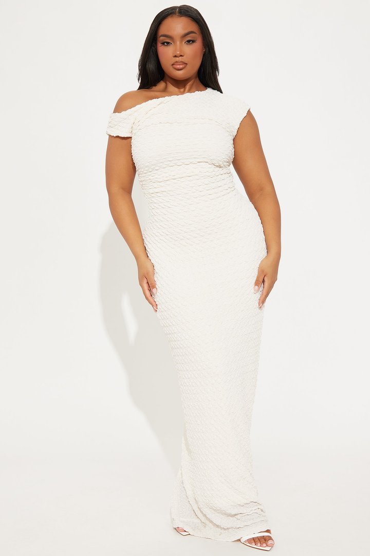 Shelby Textured Maxi Dress - Cream