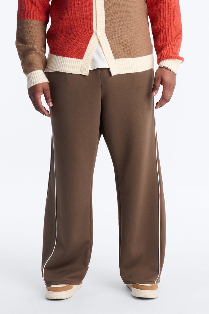 Straight Structured Fleece Piped Pant - Brown