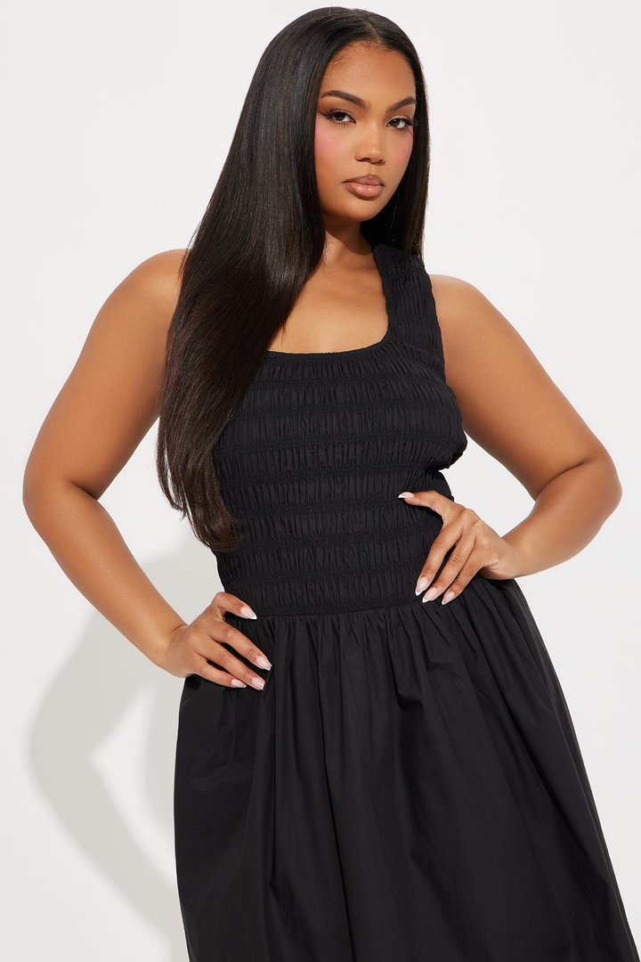 Hallie Poplin Maxi Dress - Black