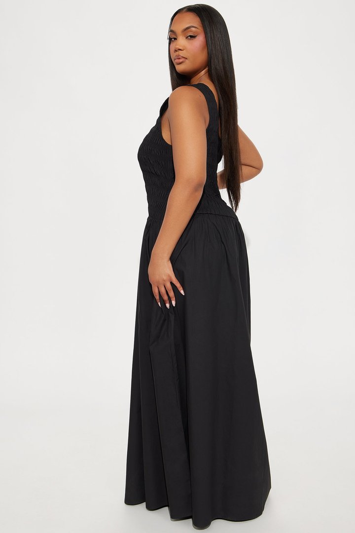 Hallie Poplin Maxi Dress - Black