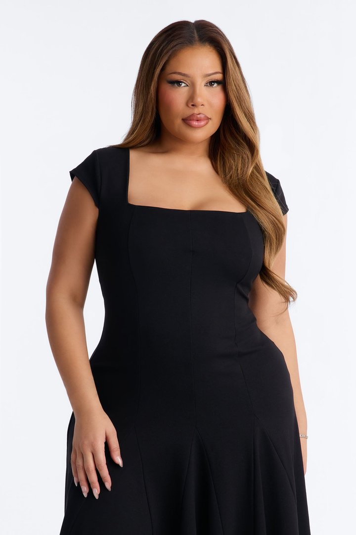 Gisella Lace Up Ponte Midi Dress - Black