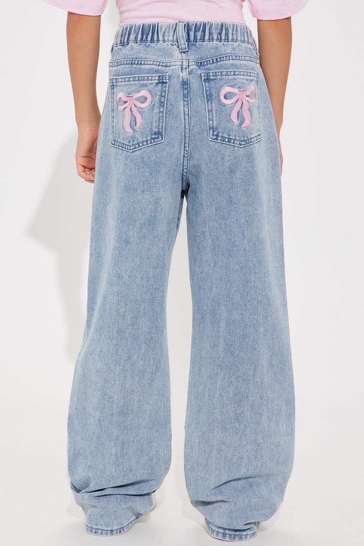 Mini Taking A Bow Embroidered Baggy Jeans - Light Wash